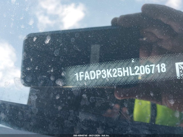 Ford FOCUS SE 2017 1FADP3K25HL206718 Image 9