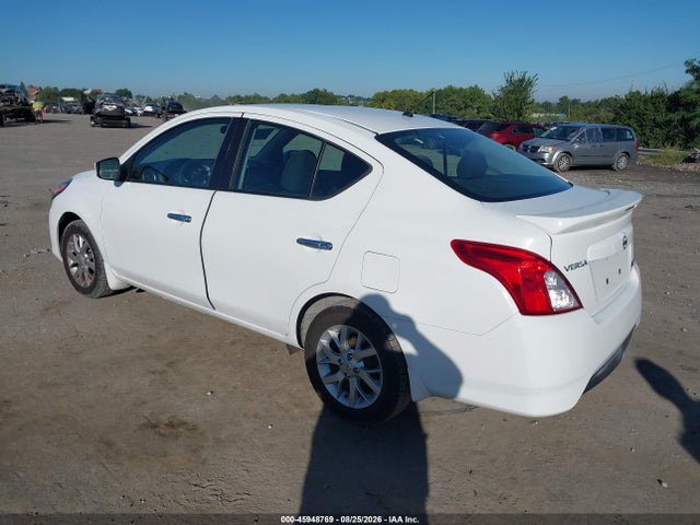 2016 Nissan Versa 1.6 Sv მანქანა იყიდება აუქციონზე, vin: 3N1CN7AP4GL879621, აუქციონის ნომერი: 45948769