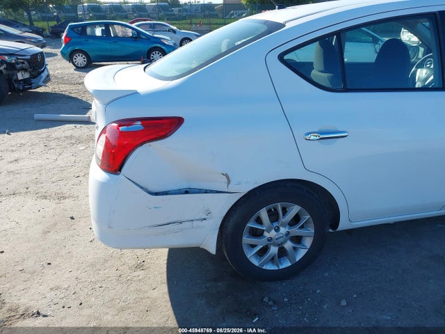 2016 Nissan Versa 1.6 Sv მანქანა იყიდება აუქციონზე, vin: 3N1CN7AP4GL879621, აუქციონის ნომერი: 45948769