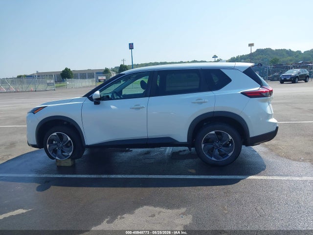 Продажа на аукционе авто 2024 Nissan Rogue Sv Fwd, vin: 5N1BT3BA8RC693561, номер лота: 45948773