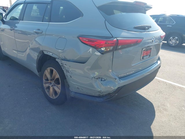 Продажа на аукционе авто 2023 Toyota Highlander Hybrid Xle Bronze, vin: 5TDABRCH3PS577388, номер лота: 45948817