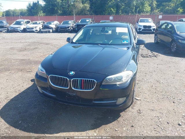 45948934 :رقم المزاد ، WBAFR1C5XBC740537 vin ، 2011 Bmw 528i مزاد بيع