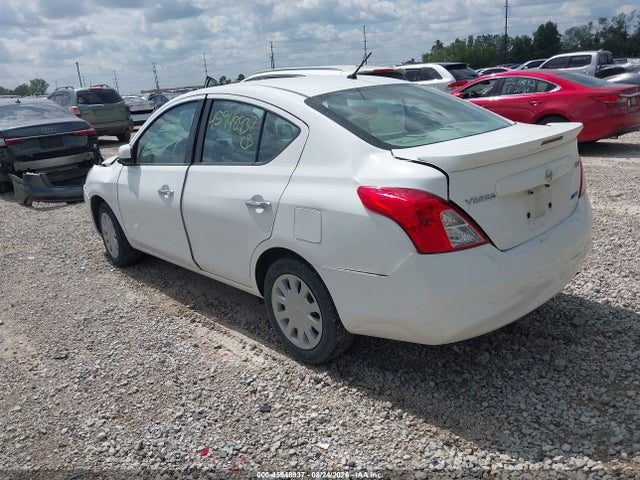 2013 Nissan Versa 1.6 Sv მანქანა იყიდება აუქციონზე, vin: 3N1CN7AP4DL852401, აუქციონის ნომერი: 45948937