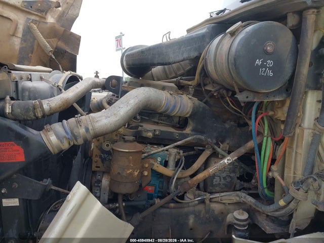 Продаж на аукціоні авто 2001 International 9100 9100i, vin: 2HSCBAER71C015049, номер лоту: 45948942