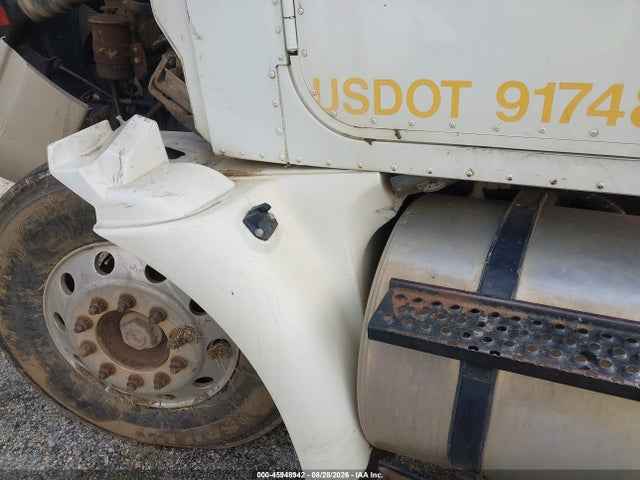 Продаж на аукціоні авто 2001 International 9100 9100i, vin: 2HSCBAER71C015049, номер лоту: 45948942