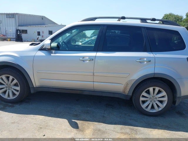 Продажа на аукционе авто 2011 Subaru Forester 2.5x Premium, vin: JF2SHADC7BH757785, номер лота: 45948967