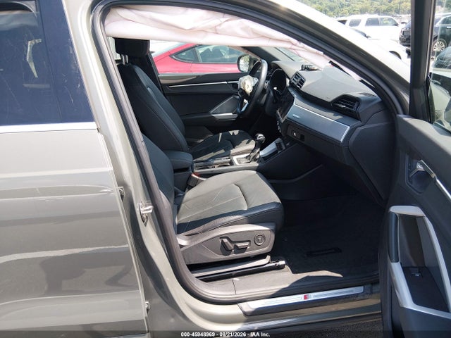 2021 Audi Q3 Premium 45 Tfsi S Line Quattro Tiptronic მანქანა იყიდება აუქციონზე, vin: WA1DECF34M1043353, აუქციონის ნომერი: 45948969