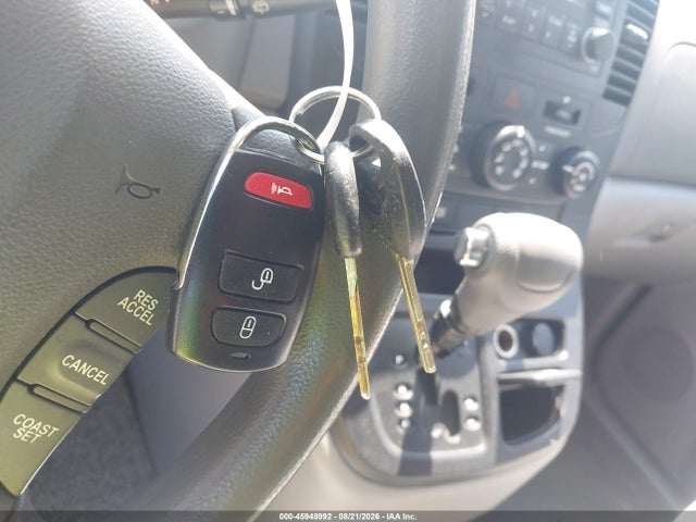2008 Kia Sedona Lx მანქანა იყიდება აუქციონზე, vin: KNDMB233586236701, აუქციონის ნომერი: 45948992