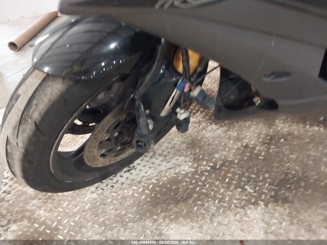 45948999 :رقم المزاد ، JYARJ16E78A005257 vin ، 2008 Yamaha Yzfr6 مزاد بيع