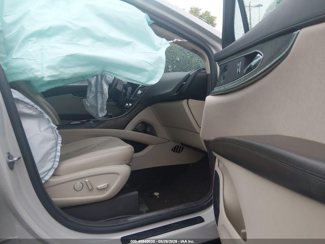 45949030 :رقم المزاد ، 2LMPJ8LP2KBL28184 vin ، 2019 Lincoln Nautilus Reserve مزاد بيع