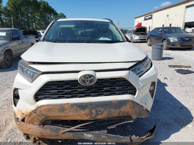 Продажа на аукционе авто 2021 Toyota Rav4 Xle Premium, vin: 2T3C1RFV5MW106222, номер лота: 45949059