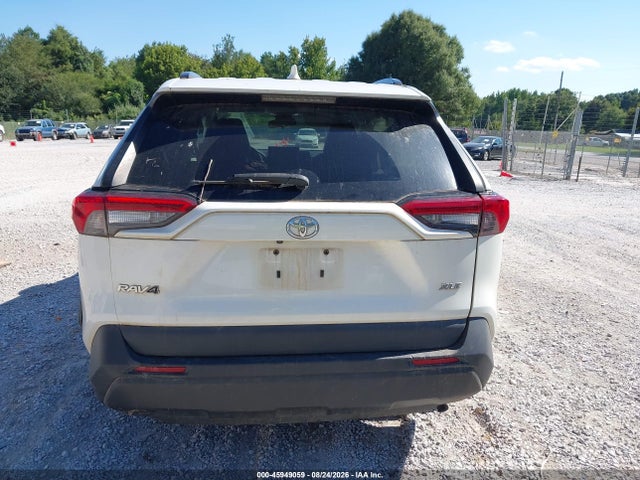 Продажа на аукционе авто 2021 Toyota Rav4 Xle Premium, vin: 2T3C1RFV5MW106222, номер лота: 45949059