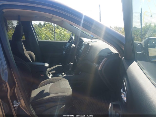 45949092 :رقم المزاد ، 1C4PJMCB3GW359270 vin ، 2016 Jeep Cherokee Latitude مزاد بيع