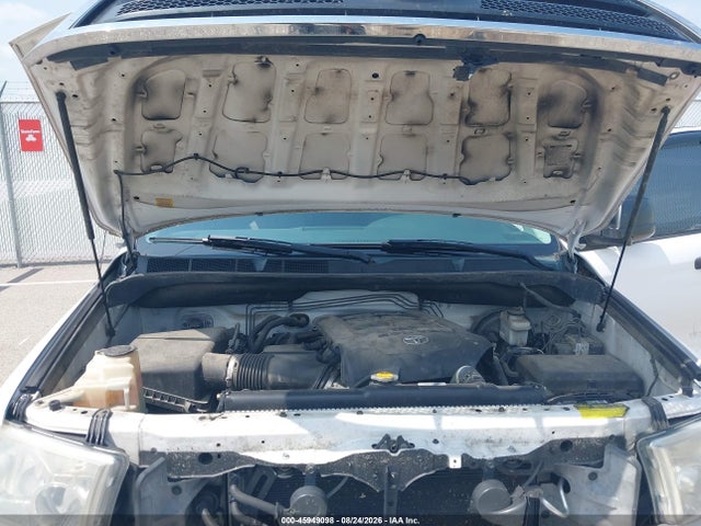 Продажа на аукционе авто 2013 Toyota Tundra Grade 5.7l V8, vin: 5TFUW5F14DX307777, номер лота: 45949098