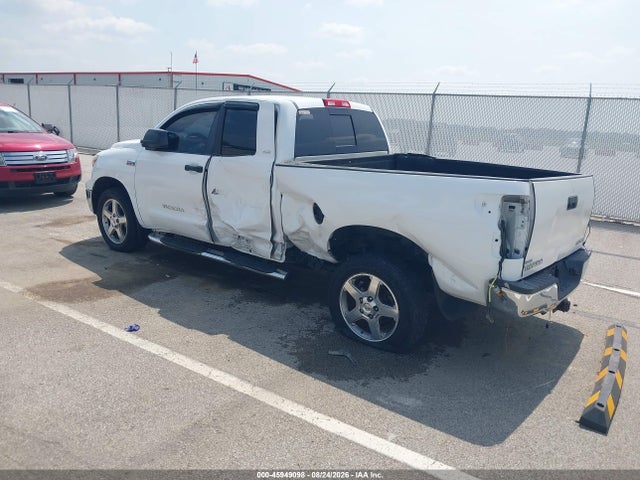 Продажа на аукционе авто 2013 Toyota Tundra Grade 5.7l V8, vin: 5TFUW5F14DX307777, номер лота: 45949098