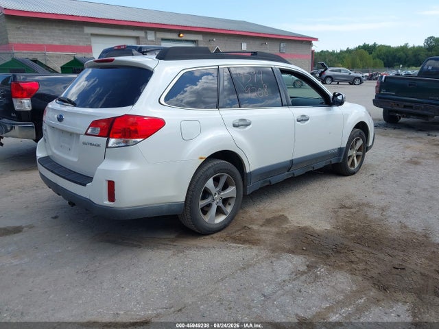 45949208 :رقم المزاد ، 4S4BRCSC0D3299447 vin ، 2013 Subaru Outback 2.5i Limited مزاد بيع