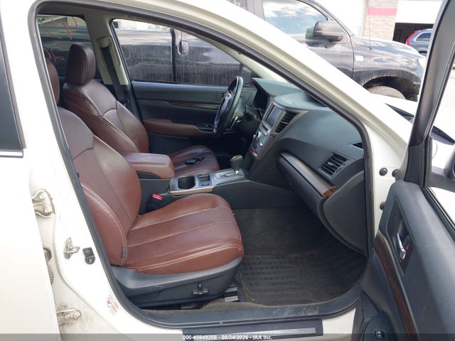45949208 :رقم المزاد ، 4S4BRCSC0D3299447 vin ، 2013 Subaru Outback 2.5i Limited مزاد بيع