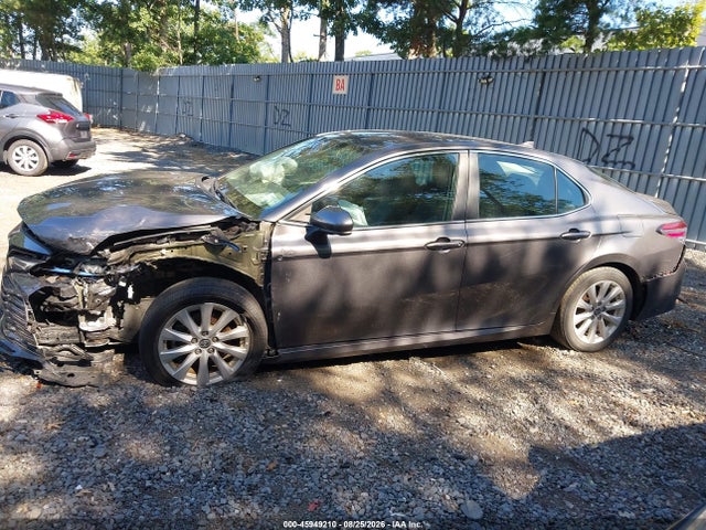 Aukcja sprzedaży 2020 Toyota Camry Le, vin: 4T1C11AK9LU966498, numer aukcji: 45949210