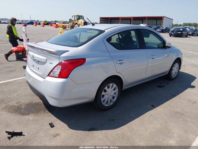 45949220 :رقم المزاد ، 3N1CN7AP0JK413245 vin ، 2018 Nissan Versa 1.6 Sv مزاد بيع