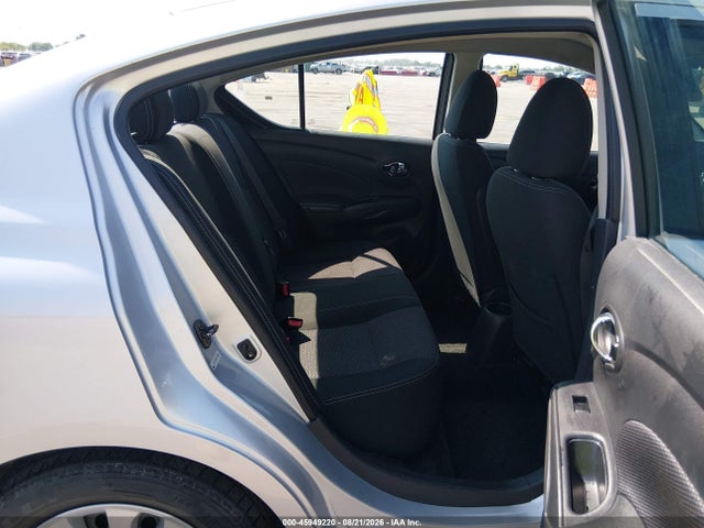 45949220 :رقم المزاد ، 3N1CN7AP0JK413245 vin ، 2018 Nissan Versa 1.6 Sv مزاد بيع