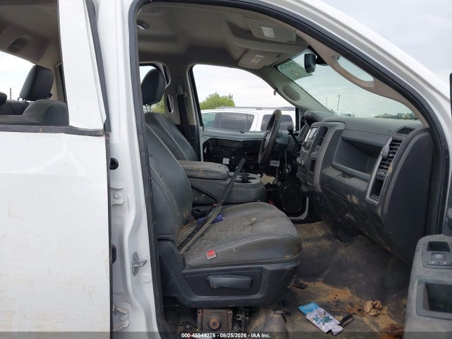 Продажа на аукционе авто 2017 Ram 2500 Tradesman  4x4 6'4 Box, vin: 3C6UR5CL1HG644762, номер лота: 45949276