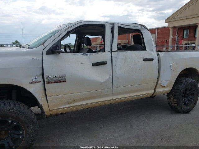 Продажа на аукционе авто 2017 Ram 2500 Tradesman  4x4 6'4 Box, vin: 3C6UR5CL1HG644762, номер лота: 45949276