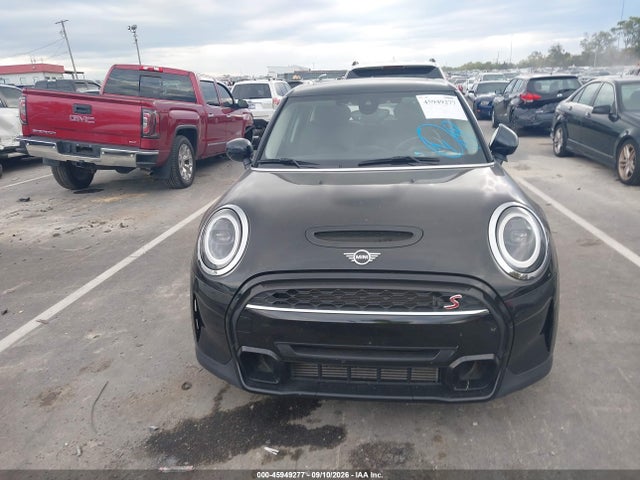 Продажа на аукционе авто 2024 Mini Hardtop Cooper S, vin: WMW53DK04R2V43822, номер лота: 45949277