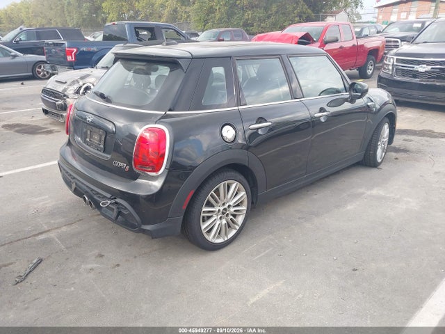 Продажа на аукционе авто 2024 Mini Hardtop Cooper S, vin: WMW53DK04R2V43822, номер лота: 45949277