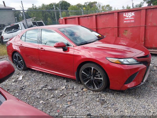 45949348 :رقم المزاد ، 4T1B61HK8KU172061 vin ، 2019 Toyota Camry Xse مزاد بيع