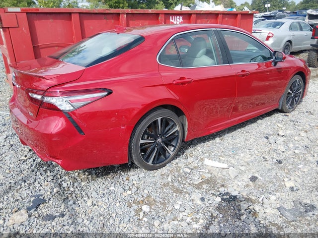 45949348 :رقم المزاد ، 4T1B61HK8KU172061 vin ، 2019 Toyota Camry Xse مزاد بيع