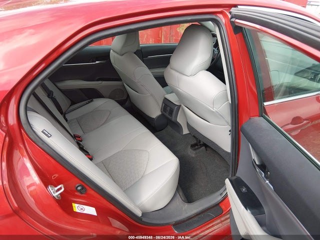 45949348 :رقم المزاد ، 4T1B61HK8KU172061 vin ، 2019 Toyota Camry Xse مزاد بيع