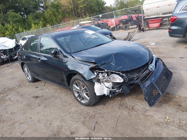 45949358 :رقم المزاد ، 4T1BF1FK2HU624999 vin ، 2017 Toyota Camry Se مزاد بيع