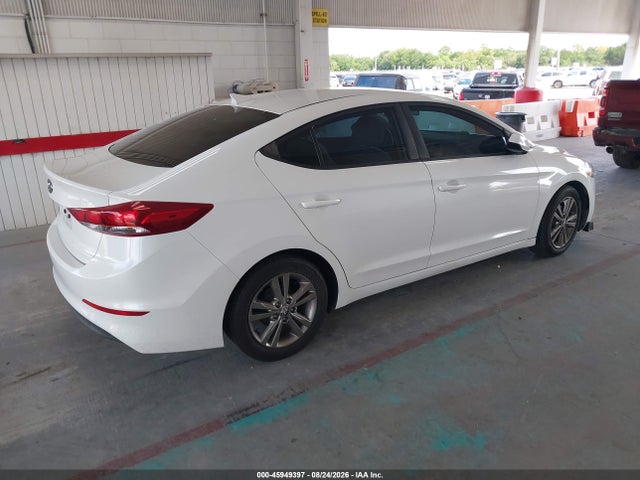 45949397 :رقم المزاد ، 5NPD84LF1HH192013 vin ، 2017 Hyundai Elantra Se مزاد بيع