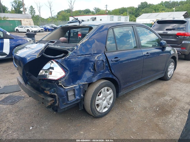 2011 Nissan Versa 1.8s მანქანა იყიდება აუქციონზე, vin: 3N1BC1AP3BL447240, აუქციონის ნომერი: 45949501