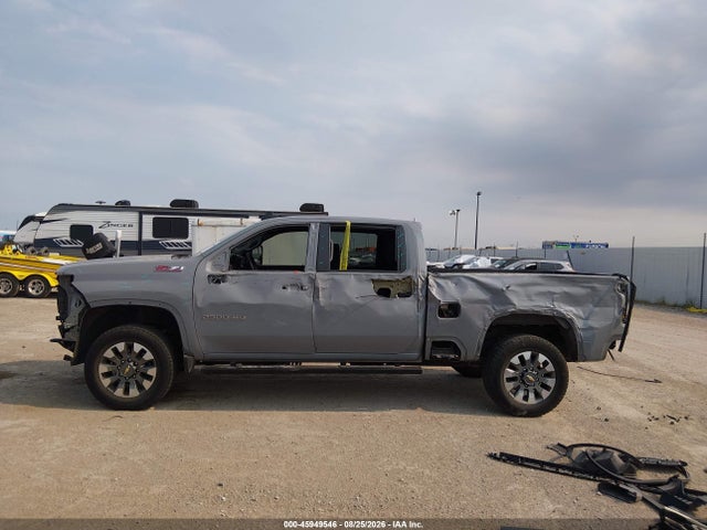 45949546 :رقم المزاد ، 1GC4KME79SF101305 vin ، 2025 Chevrolet Silverado 2500hd 4wd  Standard Bed Custom مزاد بيع