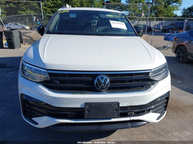 Aukcja sprzedaży 2024 Volkswagen Tiguan 2.0t Se R-line Black, vin: 3VV8B7AX4RM073837, numer aukcji: 45949560