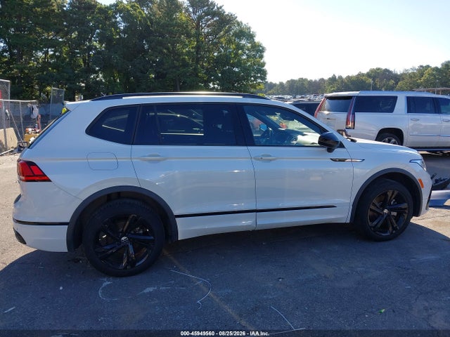 Aukcja sprzedaży 2024 Volkswagen Tiguan 2.0t Se R-line Black, vin: 3VV8B7AX4RM073837, numer aukcji: 45949560
