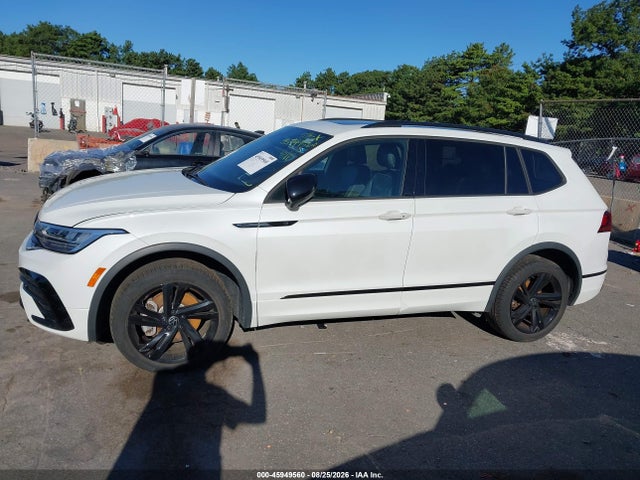 Aukcja sprzedaży 2024 Volkswagen Tiguan 2.0t Se R-line Black, vin: 3VV8B7AX4RM073837, numer aukcji: 45949560