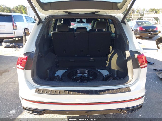 Aukcja sprzedaży 2024 Volkswagen Tiguan 2.0t Se R-line Black, vin: 3VV8B7AX4RM073837, numer aukcji: 45949560