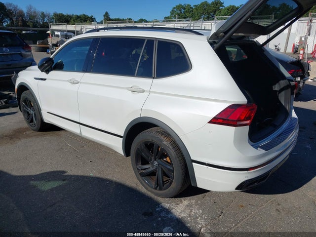 Aukcja sprzedaży 2024 Volkswagen Tiguan 2.0t Se R-line Black, vin: 3VV8B7AX4RM073837, numer aukcji: 45949560