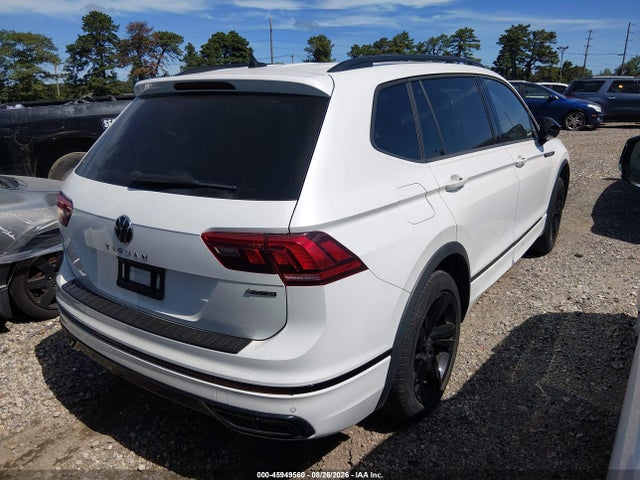 Aukcja sprzedaży 2024 Volkswagen Tiguan 2.0t Se R-line Black, vin: 3VV8B7AX4RM073837, numer aukcji: 45949560