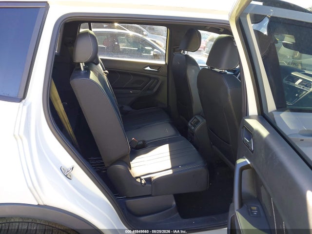 Aukcja sprzedaży 2024 Volkswagen Tiguan 2.0t Se R-line Black, vin: 3VV8B7AX4RM073837, numer aukcji: 45949560