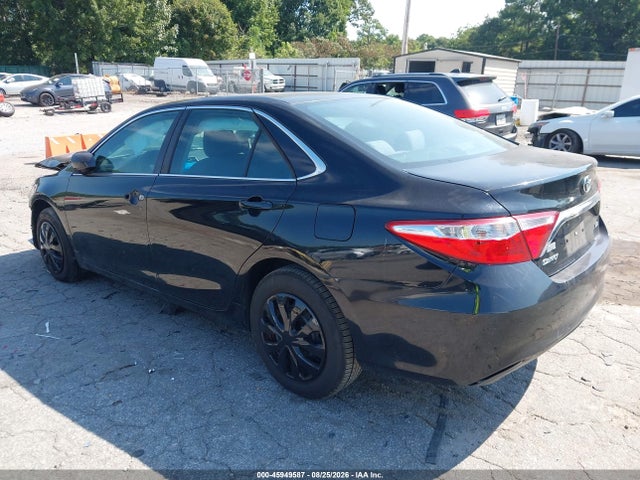 45949587 :رقم المزاد ، 4T1BF1FK8GU137711 vin ، 2016 Toyota Camry Le مزاد بيع
