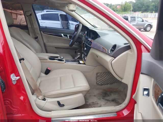 Aukcja sprzedaży 2014 Mercedes-benz C 250 Luxury/sport, vin: WDDGF4HB7EG256411, numer aukcji: 45949602