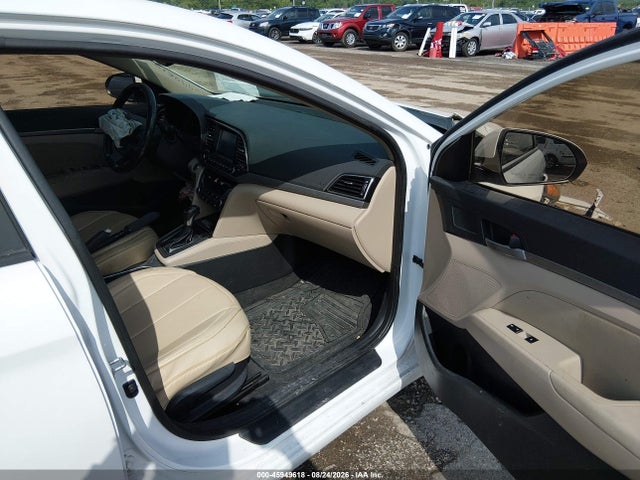 Продаж на аукціоні авто 2018 Hyundai Elantra Value Edition, vin: 5NPD84LF8JH301136, номер лоту: 45949618
