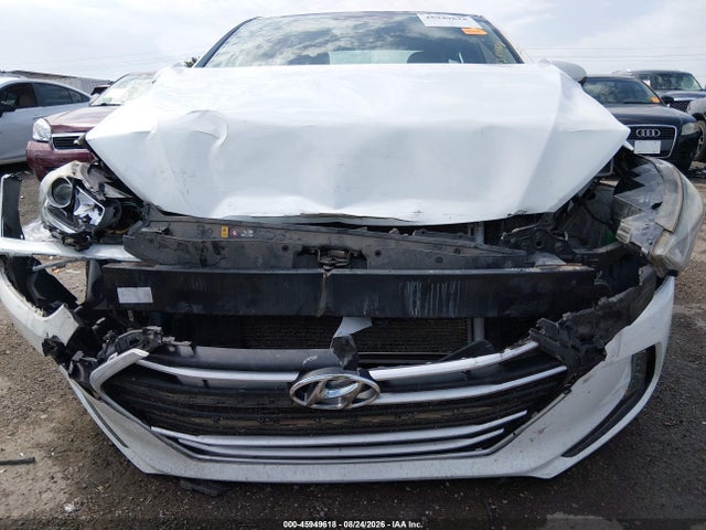 Продаж на аукціоні авто 2018 Hyundai Elantra Value Edition, vin: 5NPD84LF8JH301136, номер лоту: 45949618