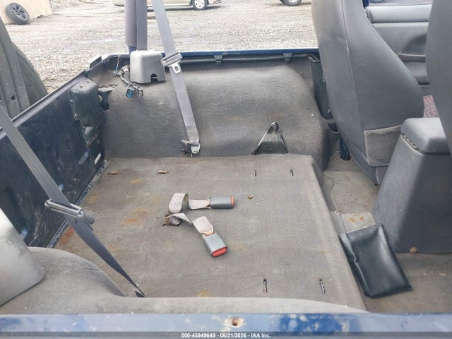 Продажа на аукционе авто 2000 Jeep Wrangler Sport, vin: 1J4FA49S0YP721175, номер лота: 45949649