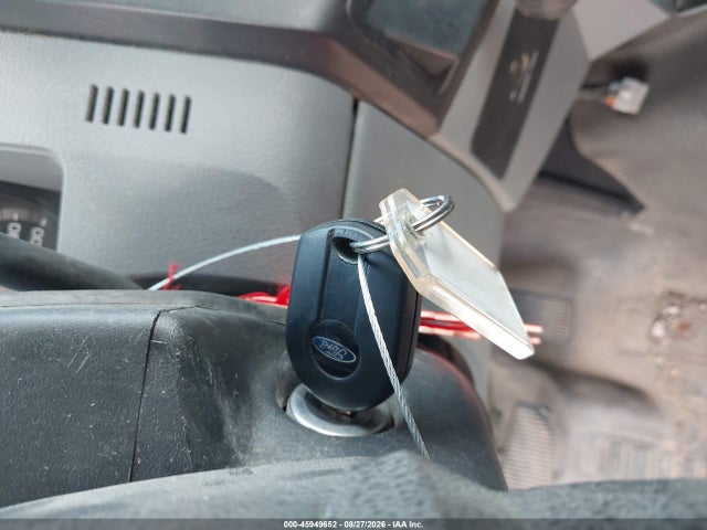 45949652 :رقم المزاد ، 1FT8X3D64GEC32919 vin ، 2016 Ford F-350 Xl مزاد بيع