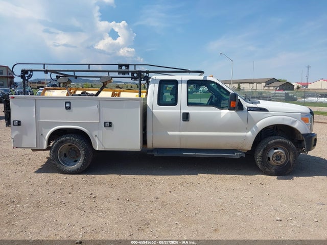 45949652 :رقم المزاد ، 1FT8X3D64GEC32919 vin ، 2016 Ford F-350 Xl مزاد بيع