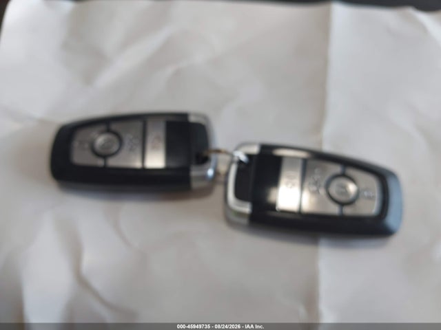 45949735 :رقم المزاد ، 3FA6P0LUXKR226964 vin ، 2019 Ford Fusion Hybrid Se مزاد بيع